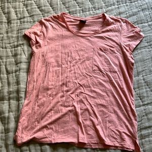 Patagonia T-Shirt Pink Size Large w/pocket